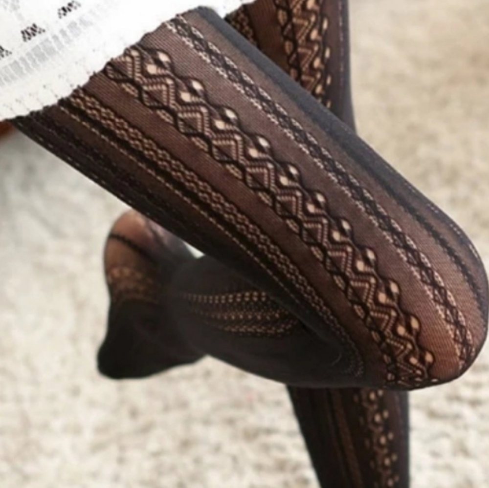Brown Lace Tights - Picture 2 of 4